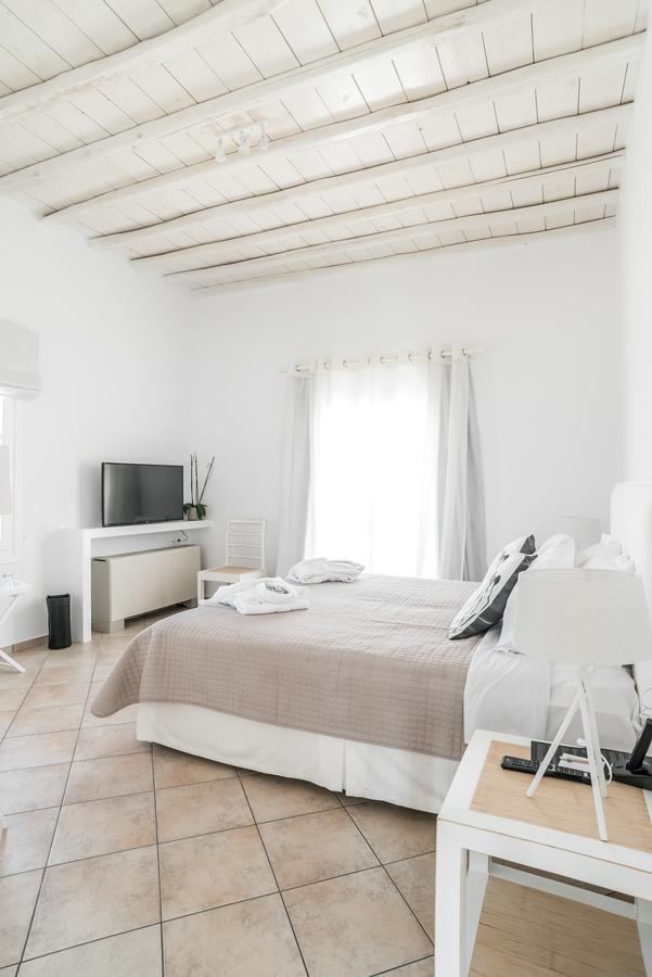 Capo Di Mykonos Resort Agios Ioannis Diakoftis Habitación foto